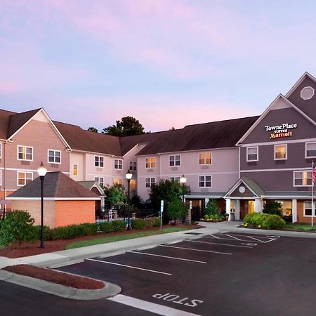 Towneplace Suites By Marriott Jacksonville Bagian luar foto
