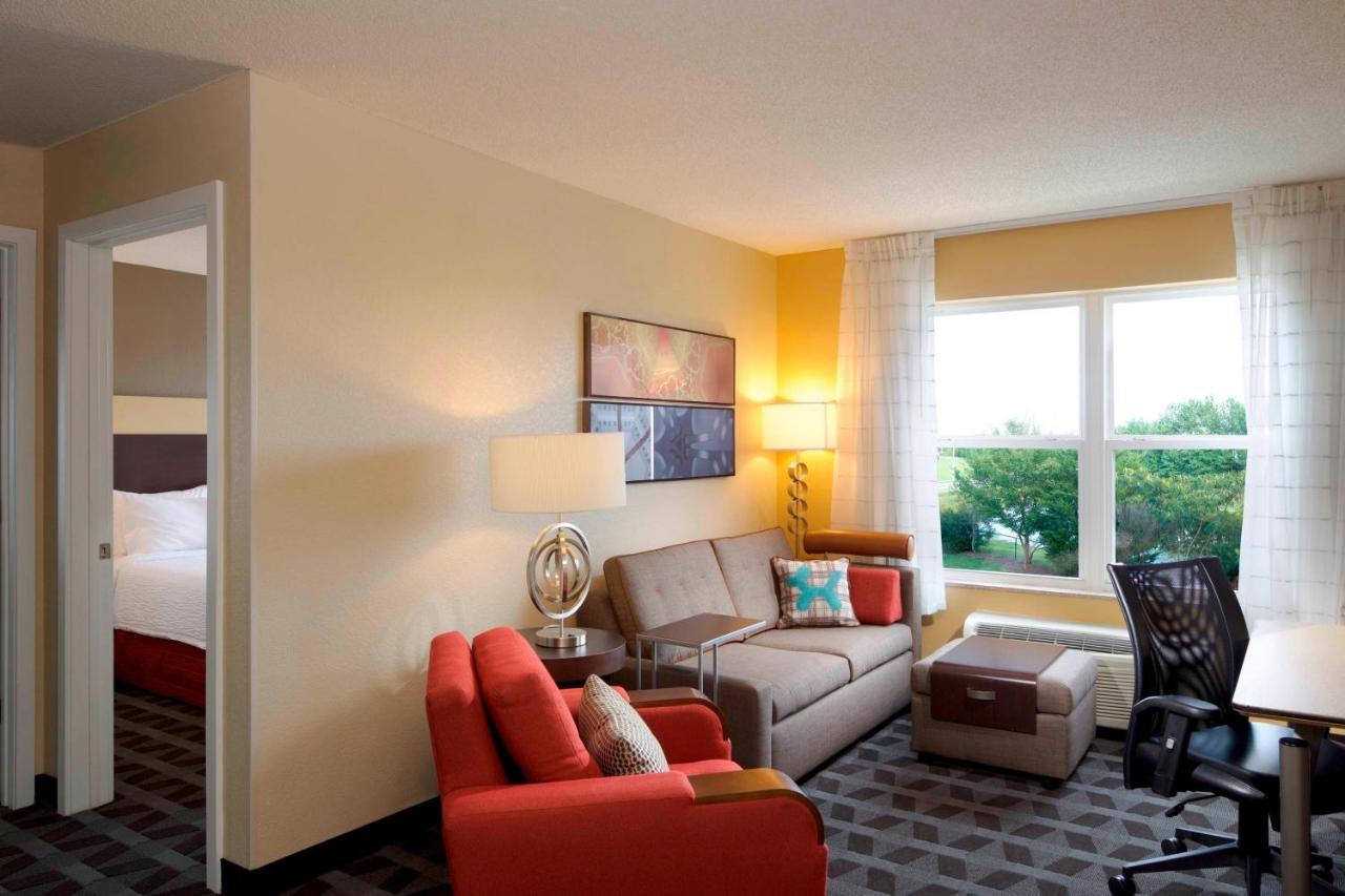 Towneplace Suites By Marriott Jacksonville Bagian luar foto