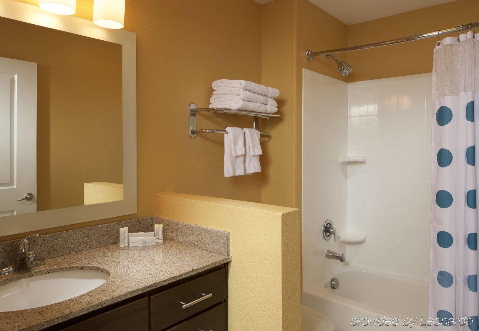 Towneplace Suites By Marriott Jacksonville Bagian luar foto