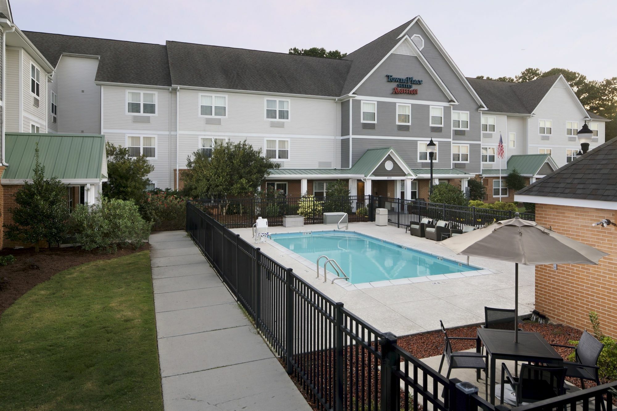 Towneplace Suites By Marriott Jacksonville Bagian luar foto